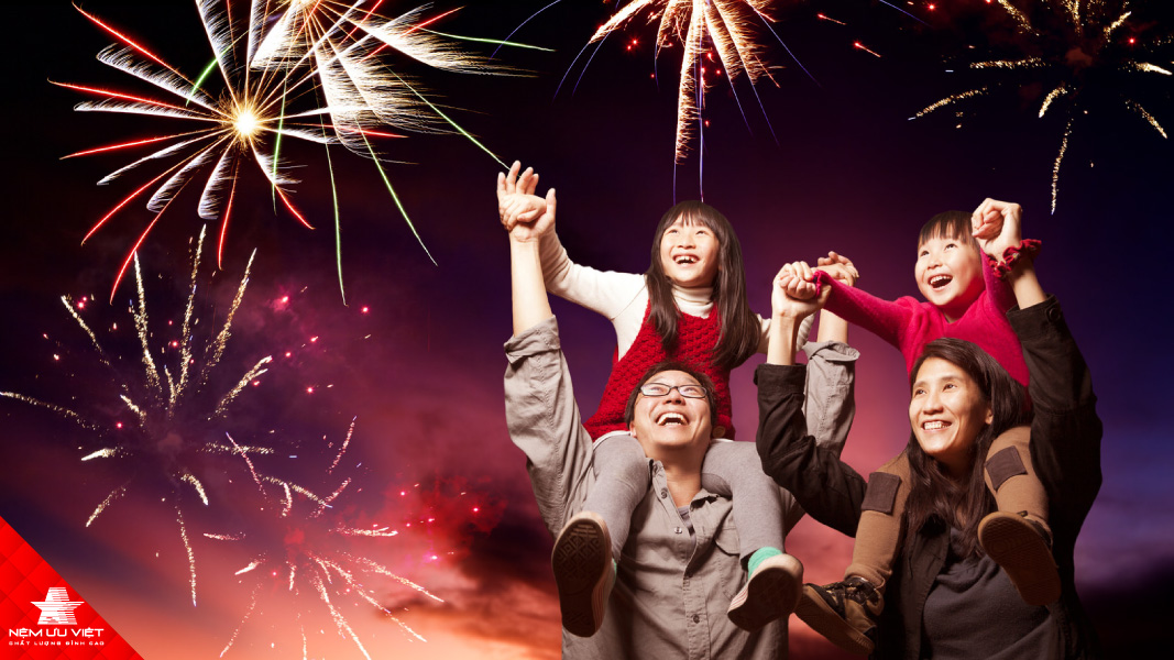 Nệm lò xo Ưu Việt quà tặng mẹ ngày tết chăm sóc giấc ngủ