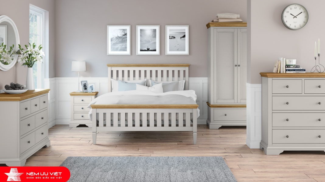 Giường nhập khẩu Chester gỗ Sồi Mỹ - Nệm Ưu Việt